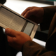 Image for article titled Ladies Prefer E-Readers